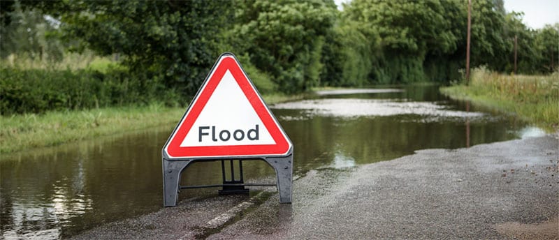 road_flood_sign